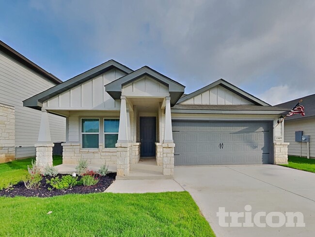 Building Photo - 13609 Paxton Blvd