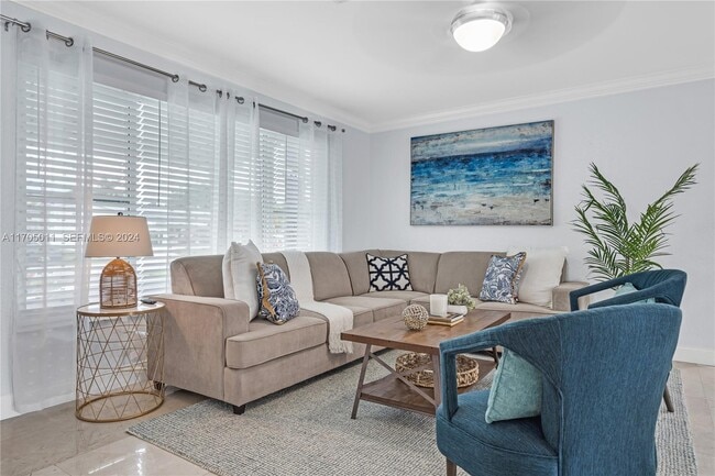 Photo - 922 SE 15th Ct