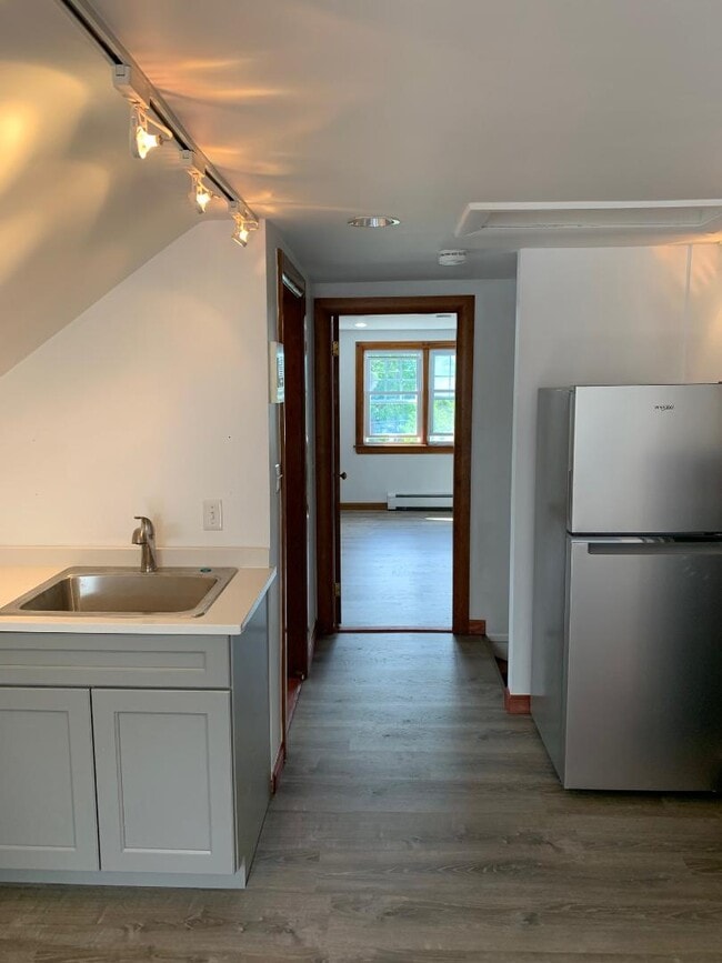 Photo - 139 Pratt Rd Unit #3