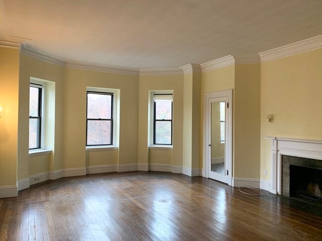 Photo - 317 Commonwealth Ave Unit 3F