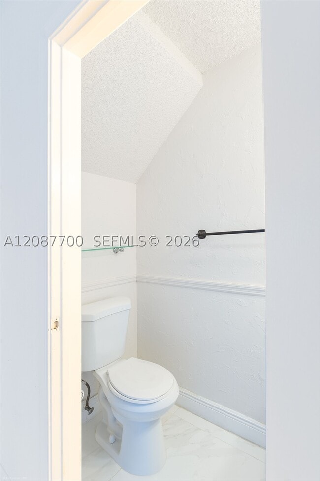 Photo - 16793 Hemingway Dr