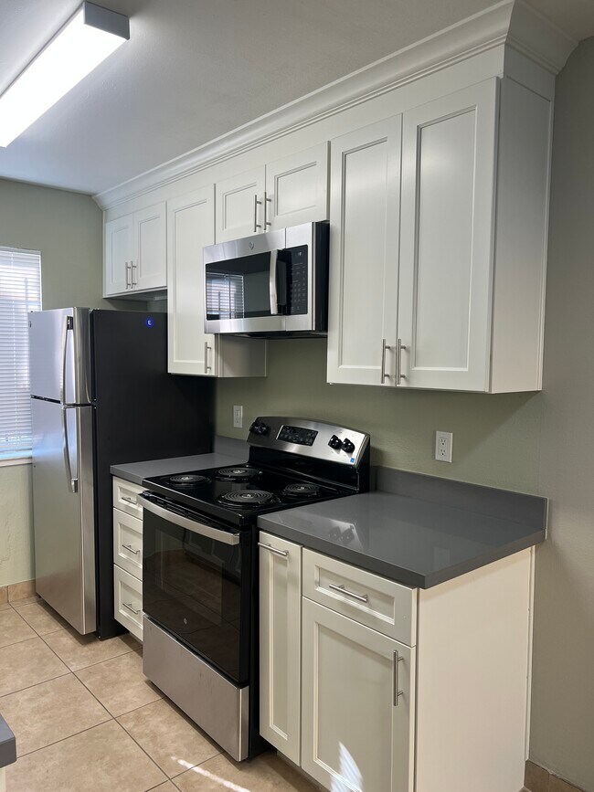 Photo - 2125 92nd Ave