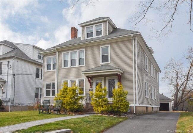 Photo - 77 Maplewood Ave Unit First Floor