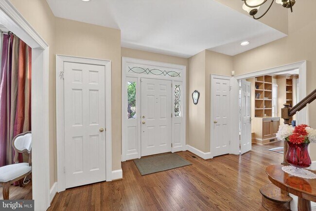 Photo - 5115 Cape Cod Ct