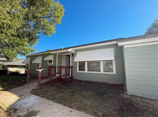 Building Photo - 1512 W Day St