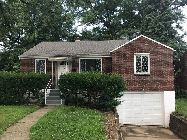 Building Photo - 424 Rose Ave