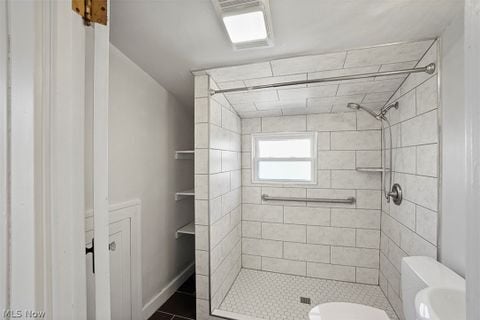 Unit 3 Bathroom - 13860 Clifton Blvd Unit 3