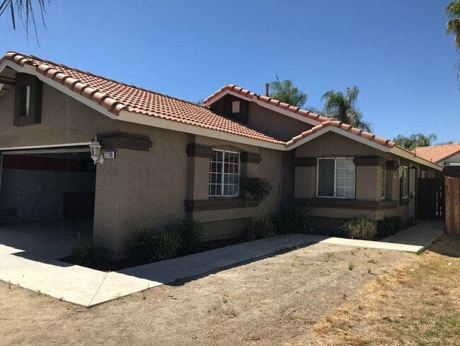 Photo - Beautiful 3 Bed 2 Bath Single Story In Perris