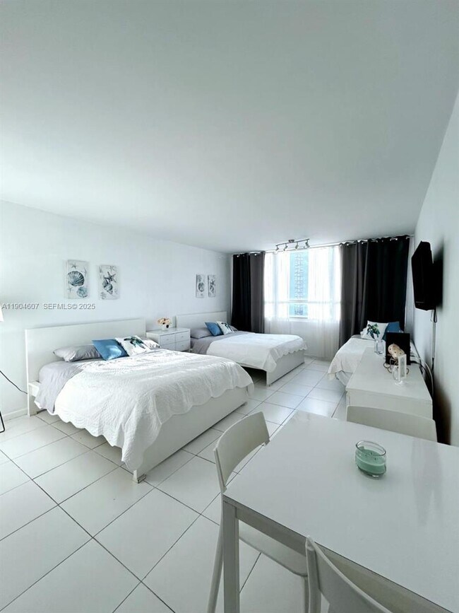 5445 Collins Ave Unit 617