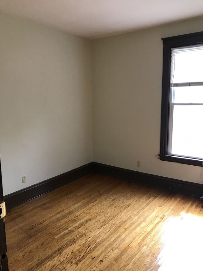 Photo - Precious 5 Bedroom 2 Bathroom Home in Sout...