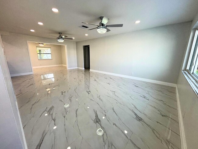 Photo - 1307 SW 24th St