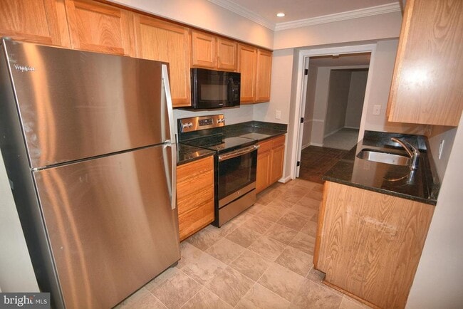 Photo - 1666 Albermarle Dr