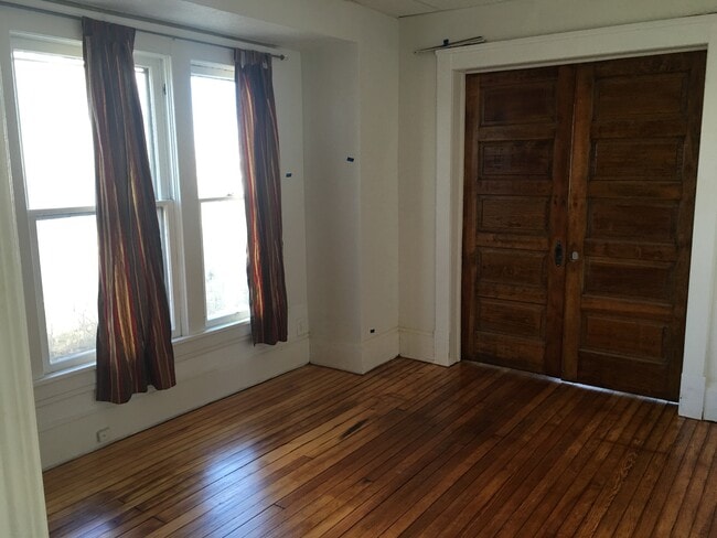 Photo - 1506 Garden Dr