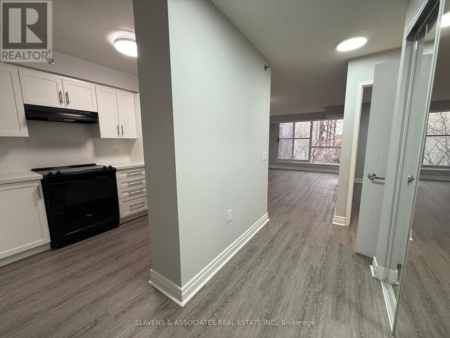 Photo - 2 Neptune Dr Unit 508