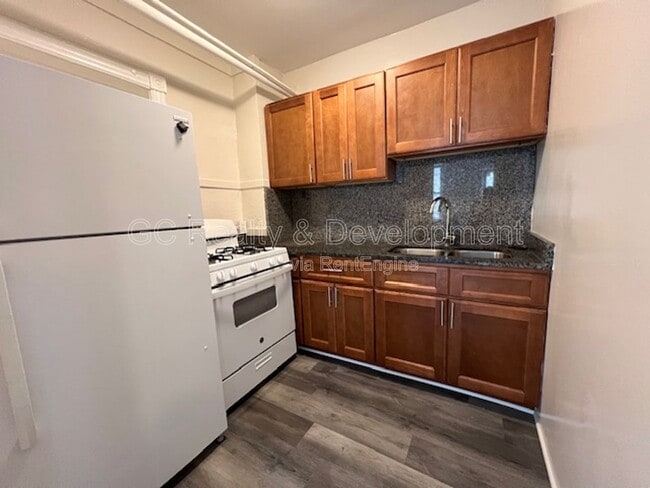 Photo - 214 Dupage St Unidad B