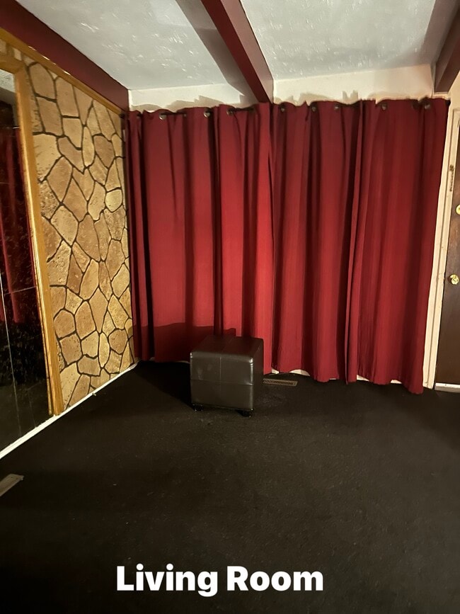 Photo - 2080 Bancroft St