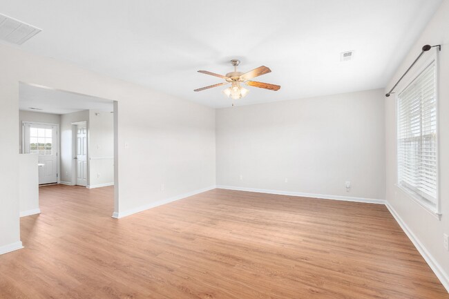 Photo - 131 Cherry Grove Dr