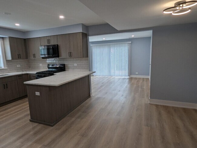 Photo - 8143 Marion Dr Unidad 2W