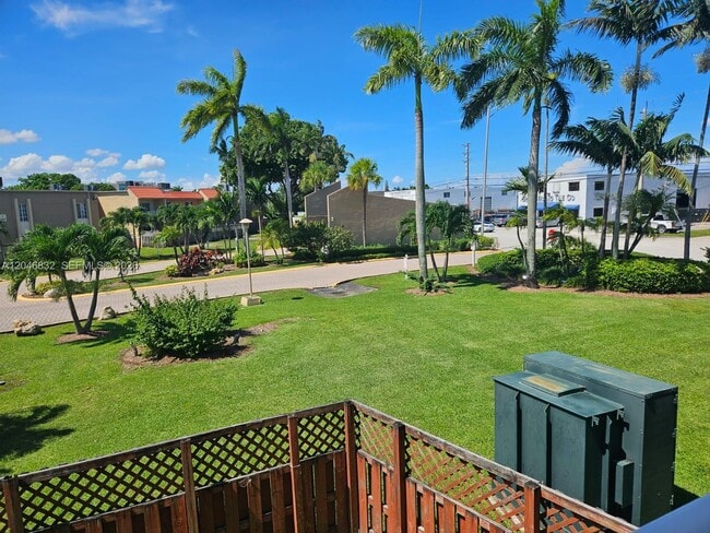 Photo - 4900 NW 79th Ave Unit 206