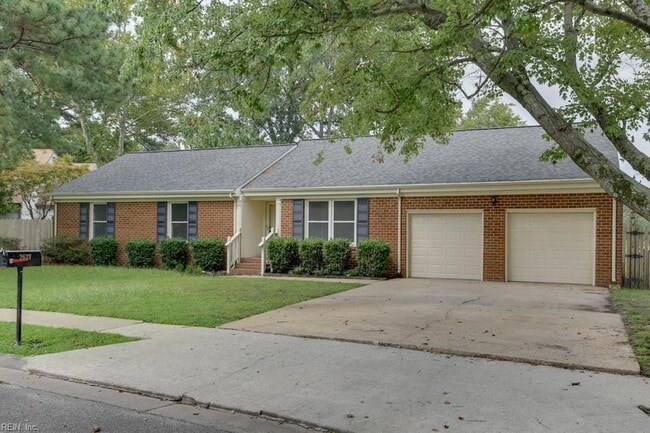 2637 N Elizabeth Harbor Dr
