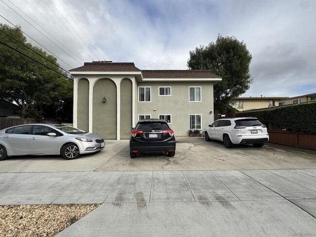 Building Photo - 4679 Cherokee Ave