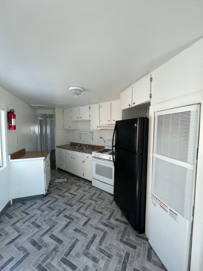 *ALL UTILITIES INCLUDED* 2-Bed, 1-Bath Mob... - *ALL UTILITIES INCLUDED* 2-Bed, 1-Bath Mob... House