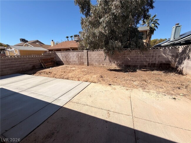 Photo - 1583 Teardrop St
