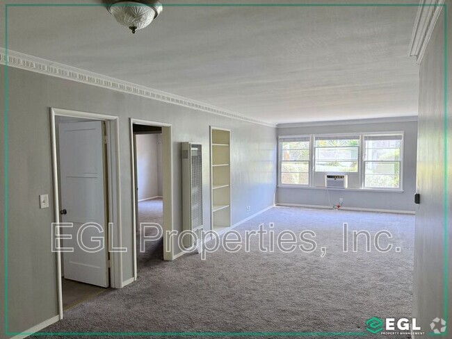 Building Photo - 1235 N Havenhurst Dr Rental