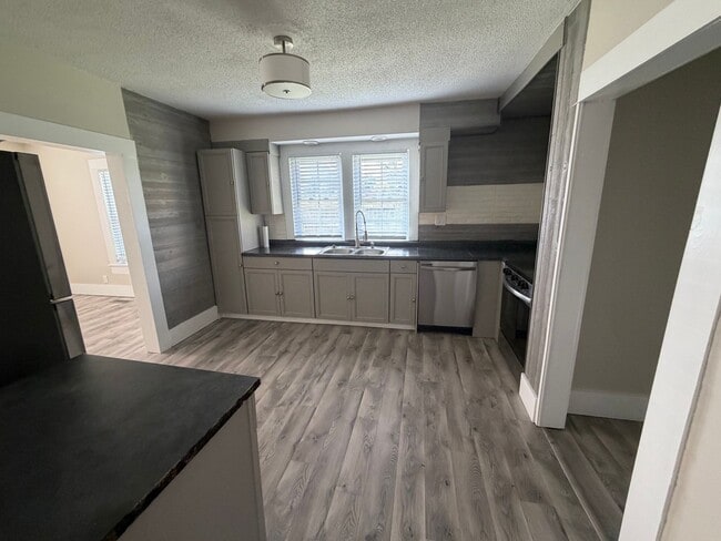 Photo - 2 Bedrooms / 1 Bath Home - Johnson City TN