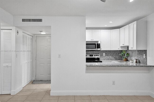 Photo - 9301 SW 92nd Ave Unit A310