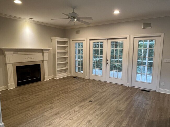 Photo - Refreshed 4 Bed home in Ballantyne