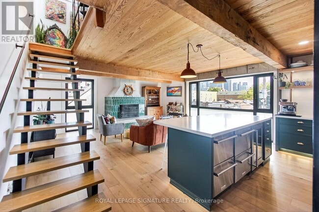 Photo - 6 Littlehayes Ln