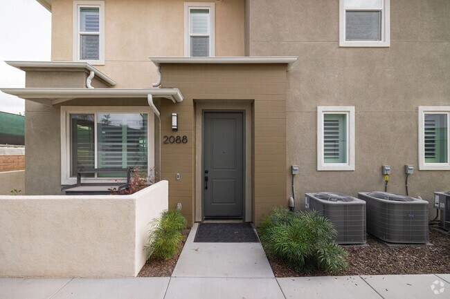 Building Photo - Beautiful 4 bedroom home now available in ...