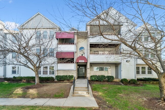 Building Photo - Silver Spring Condo with Modern Comforts and Active Lifestyle Amenities