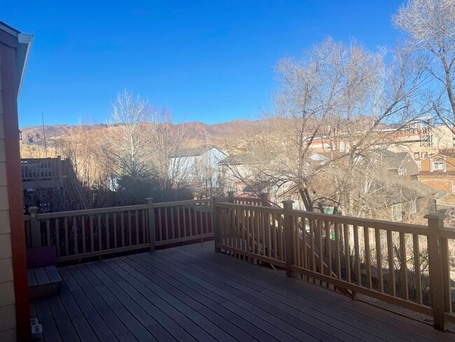 Photo - BEAUTIFUL MOUNTAIN SHADOWS 5BD HOME with A/C- Security Deposit Waiver Available