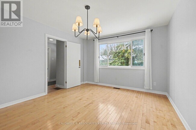 Photo - 5 Arundel Ave