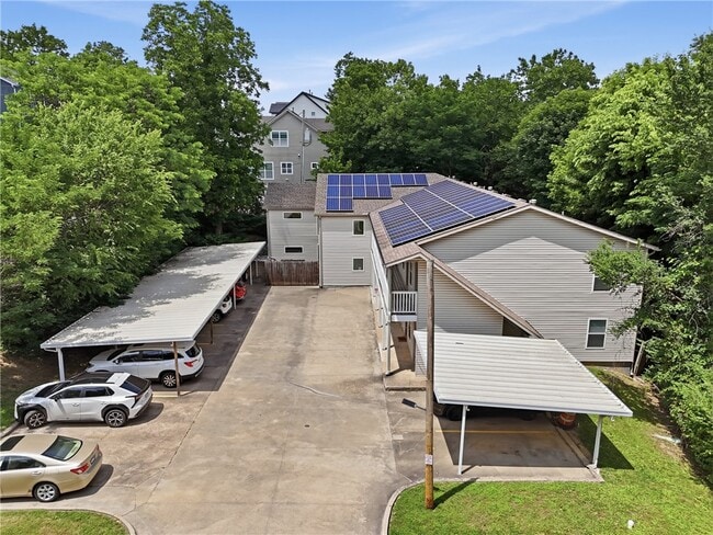 938 W Cleveland St Unit 205