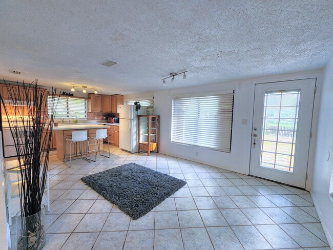 Photo - 237 50th Ave N