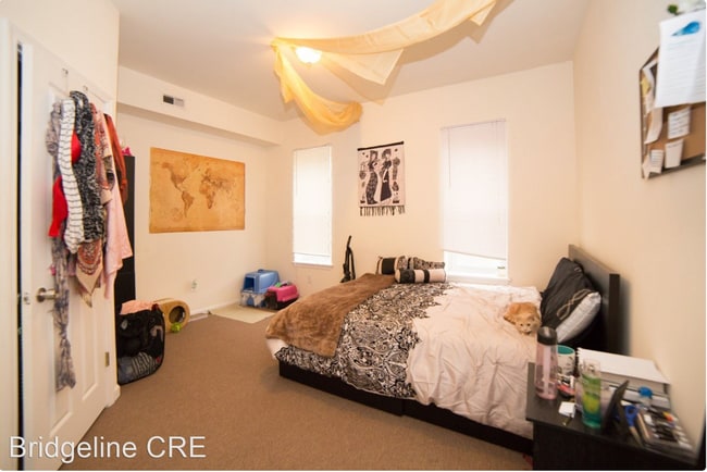 Building Photo - Modern New Luxury Temple Apartments Unit 1