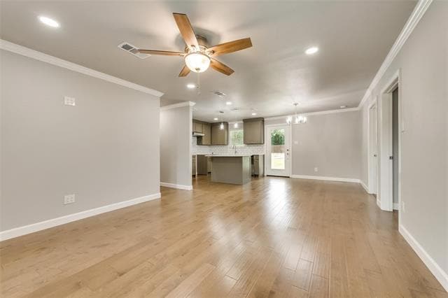 Photo - 600 N 1st St