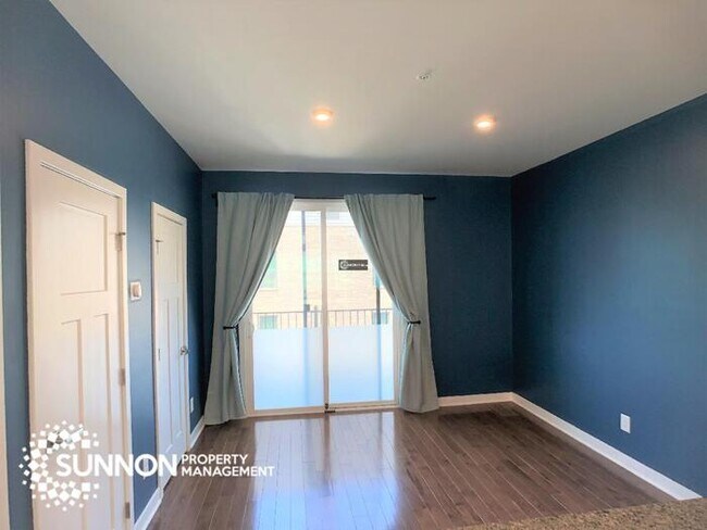 Beautiful 4 Story Townhome in South Charlotte!