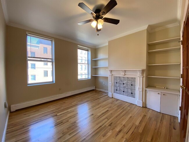 Photo - 218 Willow Ave Unidad 3L