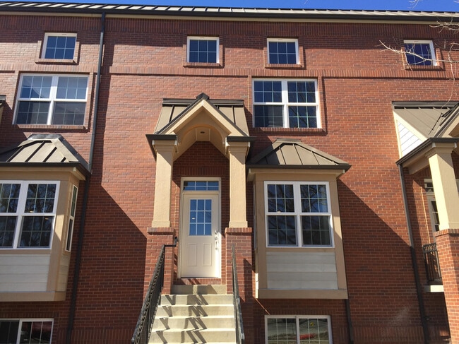 401 Terry St