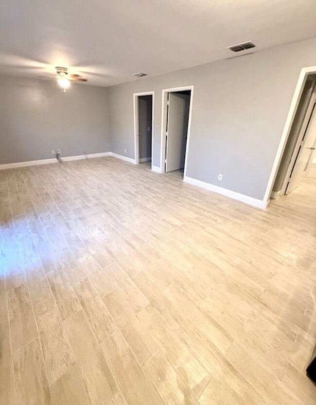 Photo - 5228 Cherry Ave Unit B