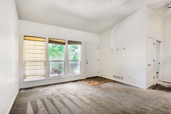 Photo - Gorgeous and Airy N. Boulder 4 bed, 3 bath in Quiet Cul-de-Sac - AVAILABLE NOW