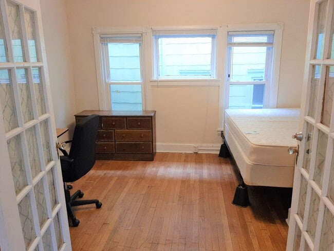 Photo - 123 Columbia St Unit 1