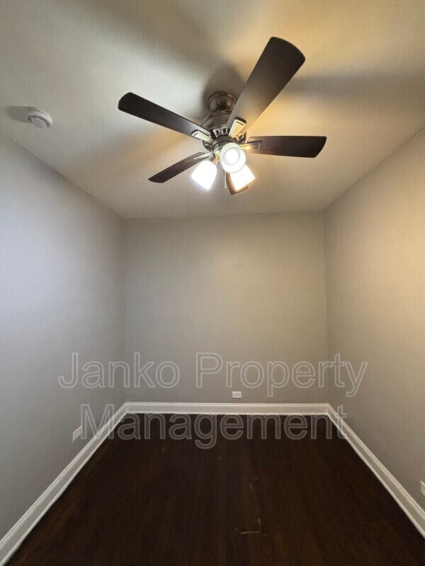 Photo - 6738 S Prairie Ave Unit 1