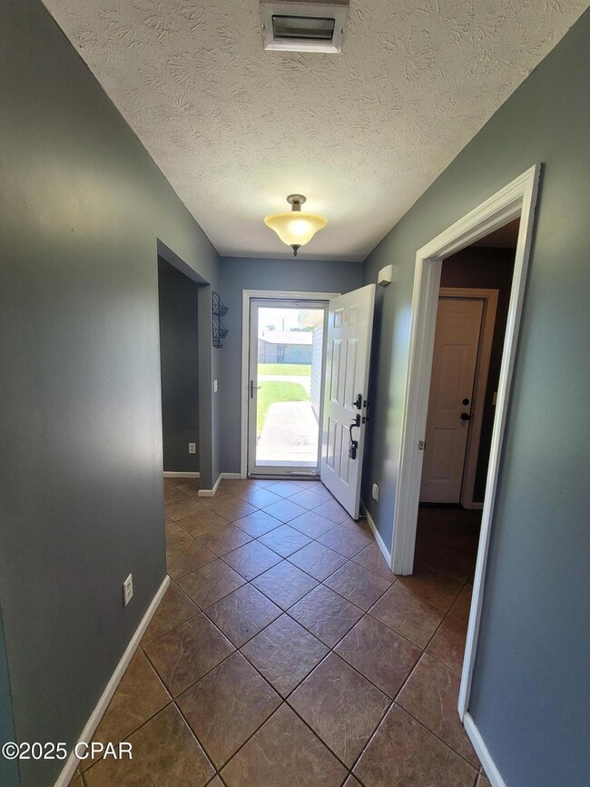 Photo - 276 Orinda St