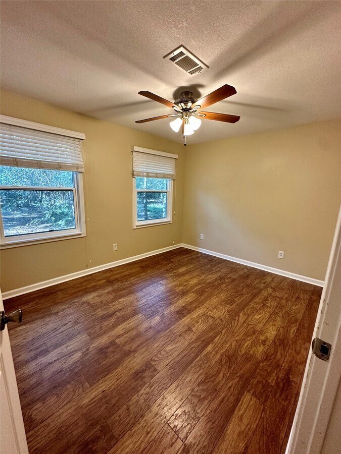 Photo - 2411 County Rd 2235