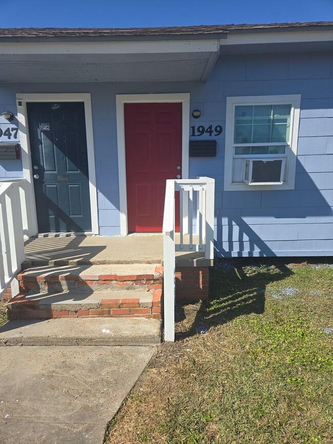 Photo - 1949-1949 8th St